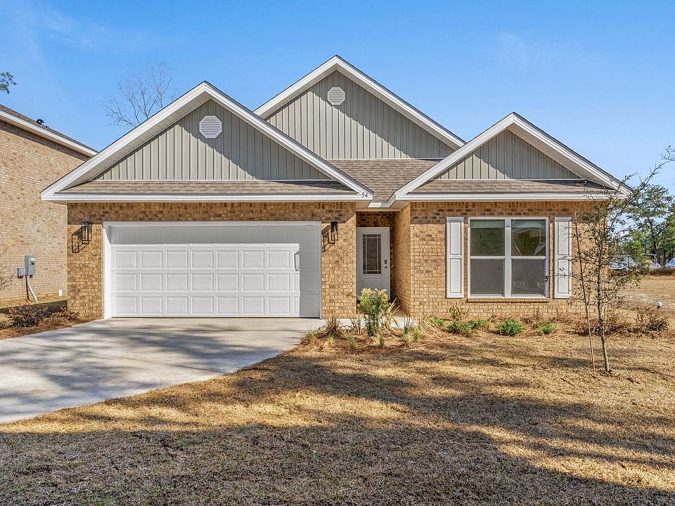1st image of 54 Eagles Nest Dr