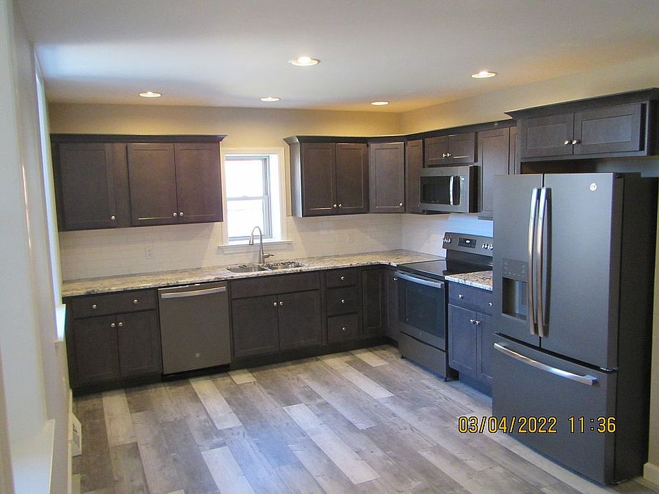 Kitchen With Appliances