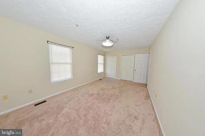 12819 Carousel Ct — Photo 6