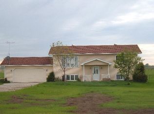 2214 Oak Ave NE, Emerado, ND 58228
