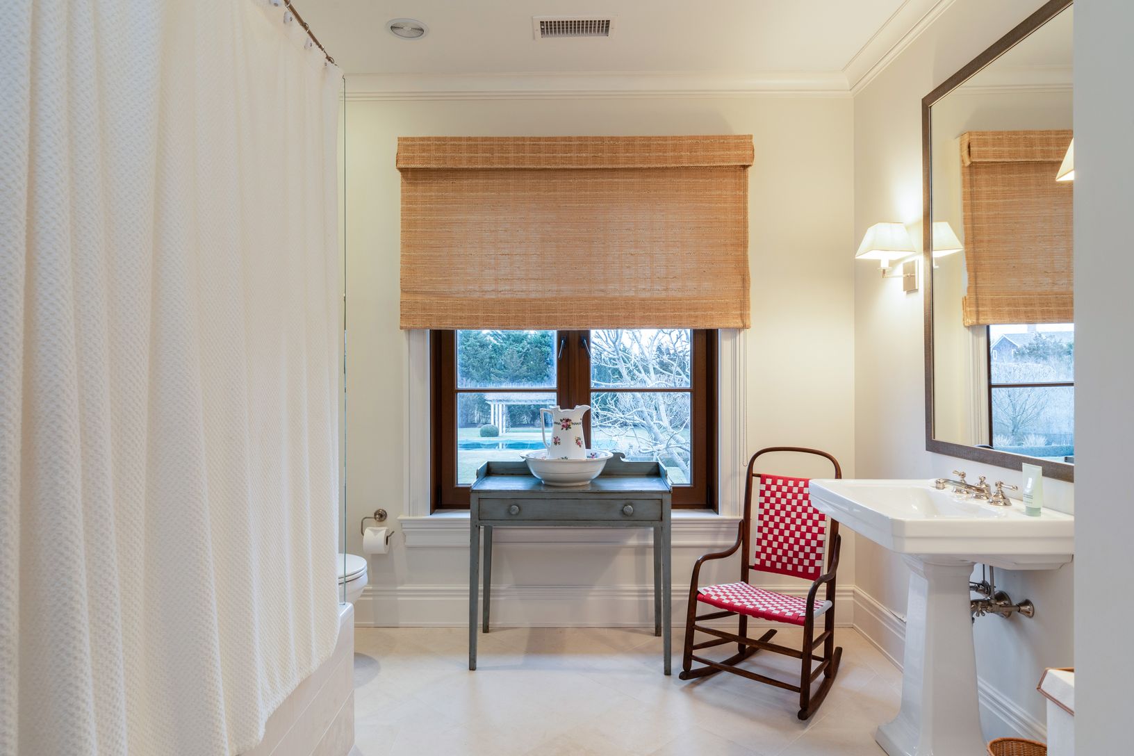  Bath for Twin Bed Guestroom