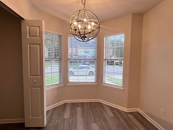 3rd image of 5647 Bennington Dr