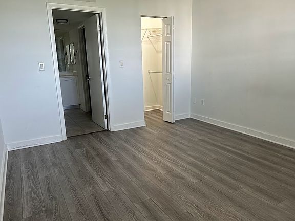 5th image of 680 NE 64th St APT A516