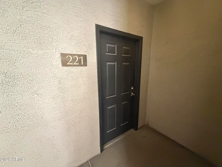 420 W 1st St #221 — Photo 34