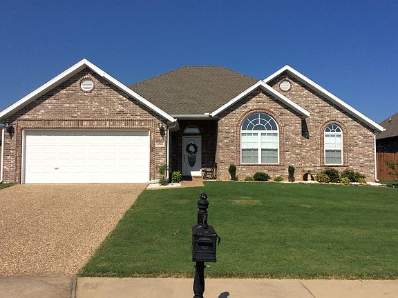 4 Bdrm home in popular Area