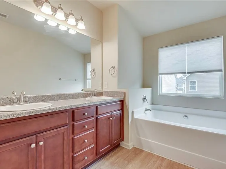 2998 Woodward Down Trl — Photo 18