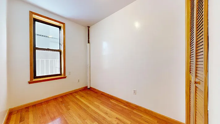 Rented by Bond New York | media 6