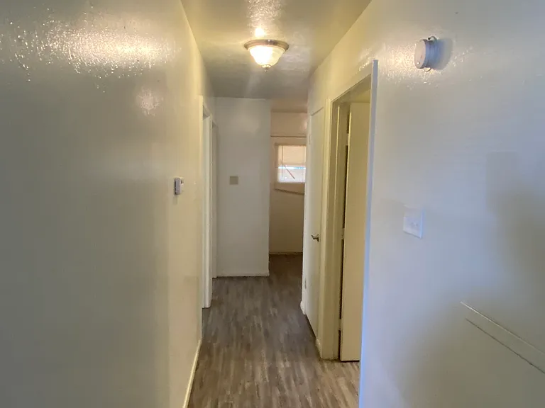 717 San Saba Dr — Photo 7