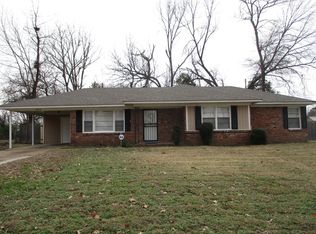 898 Craigwood Dr, Memphis, TN 38116
