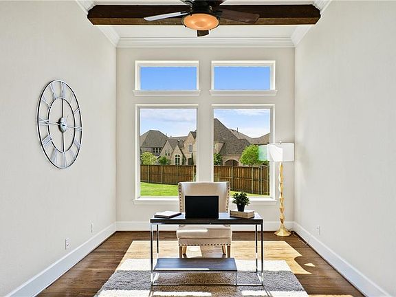 4th image of 4501 Honeyvine Ln