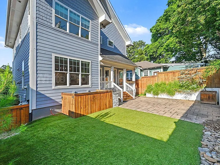 1919 Hamorton Pl — Photo 29