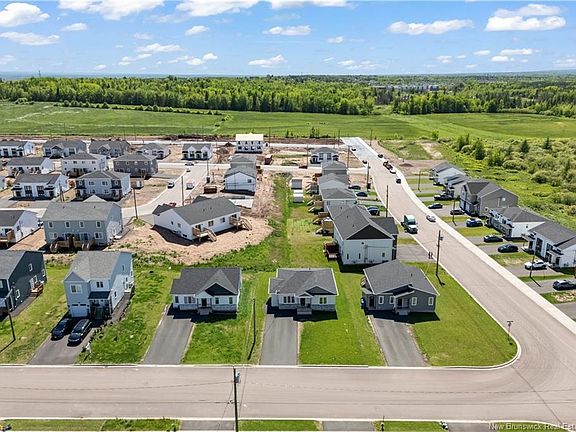 3rd image of 100 Macintosh Blvd