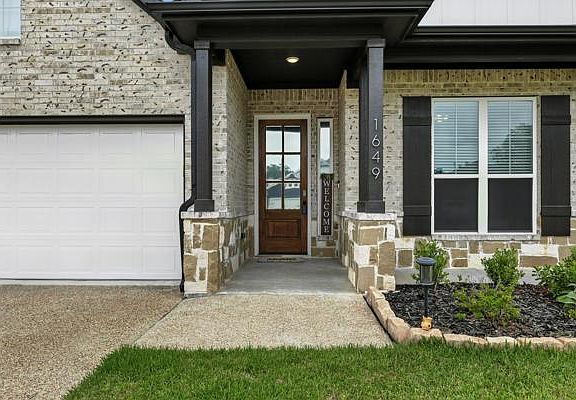 2nd image of 1649 Briscoe Manor Ct