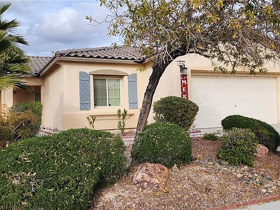 3rd image of 1808 Logan Valley Ln