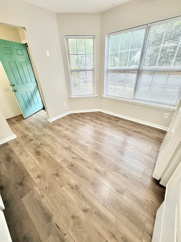 2 bed, 2.5 bath, 1268 sqft, $1,995 — Photo 3