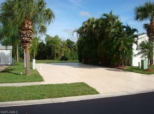 1559 Diamond Lake Cir, Naples, FL 34114