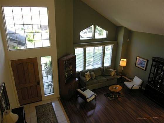 1st image of 223 Viewpoint Dr