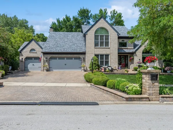 401 Haddassah Ct, Naperville, IL 60565