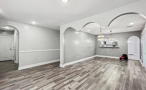 2nd image of 5401 Providence Pl