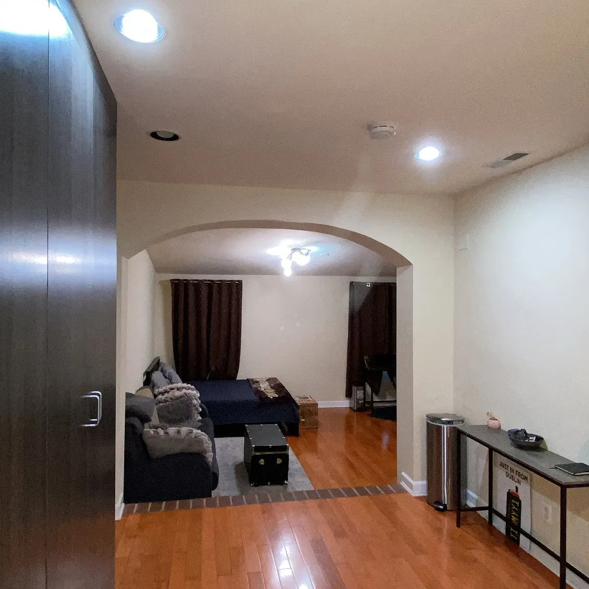 Master suite with en-suite bathroom — Photo 2