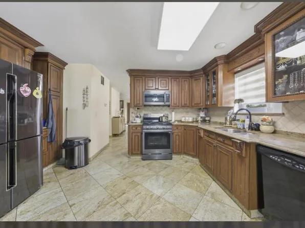 1372 East 66th Street image 14 of 15