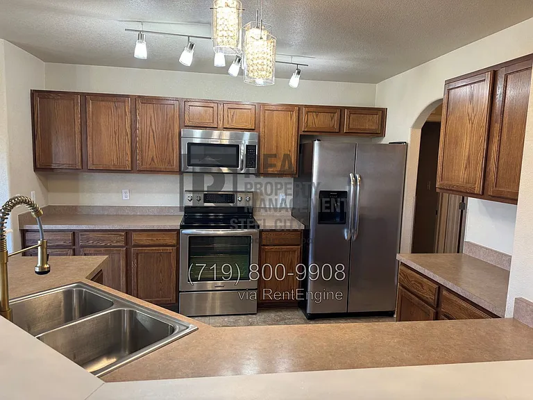 2313 Longhorn Dr — Photo 6