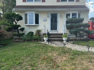 1 Lionel St, Clark, NJ 07066
