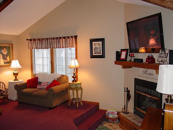 5th image of 202 Bangor Dr