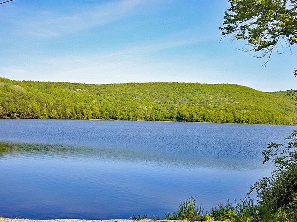 Lake Bomoseen - Castleton VT Real Estate - 16 Homes For Sale | Zillow