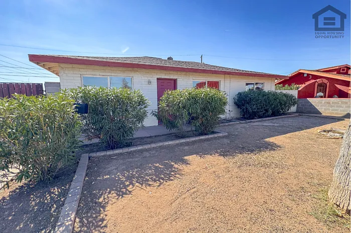 3 bed, 2.0 bath, 1100 sqft, $2,199 — Photo 4