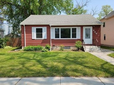 806 Horace Ave N, Thief River Falls, MN, 56701