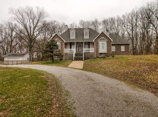 9444 Easley Rd, Dale, IN 47523