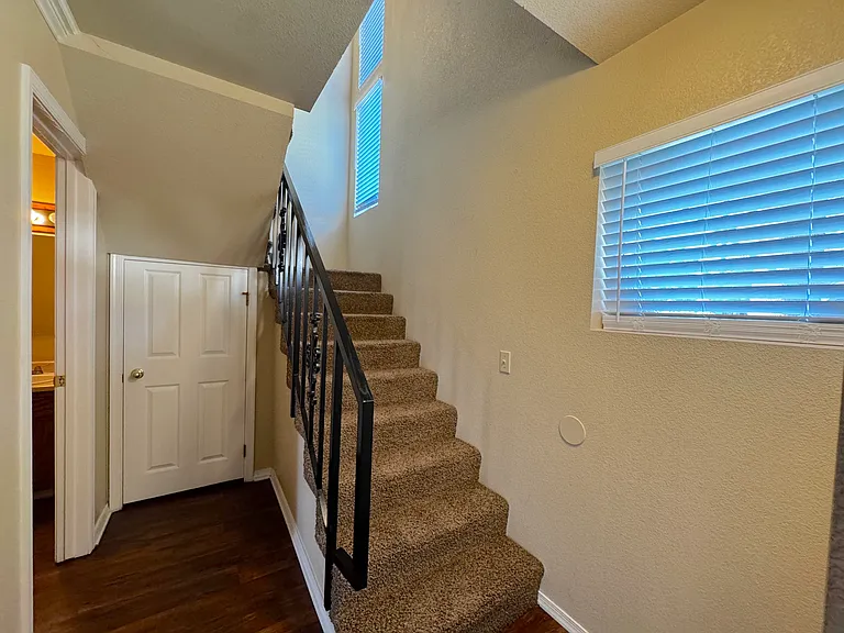 1281 Burton Ct #1 — Photo 8