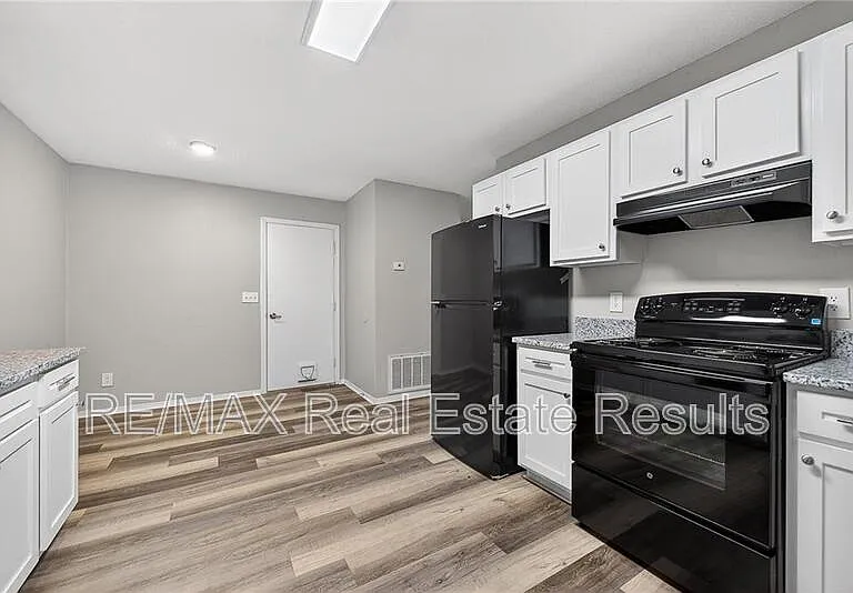4418 W Acoma St — Photo 7