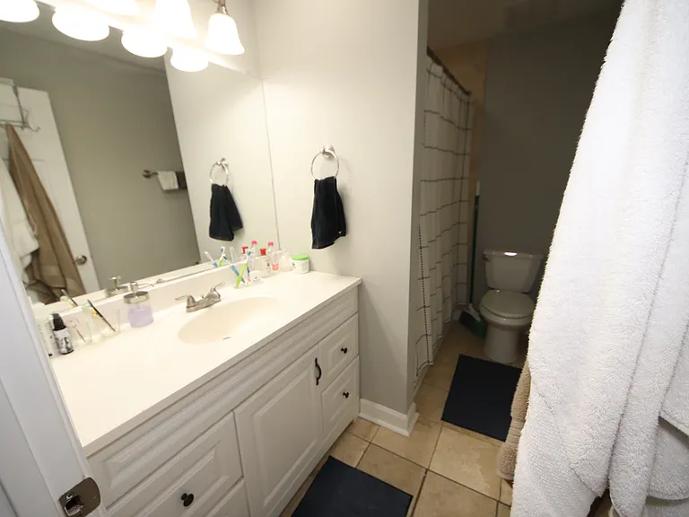 2443 Callow Ave #3 — Photo 20