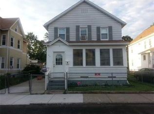 44 Ashley St, Springfield, MA 01105