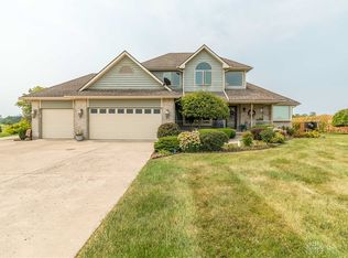 1673 Diamond Mill Rd, Brookville, OH 45309