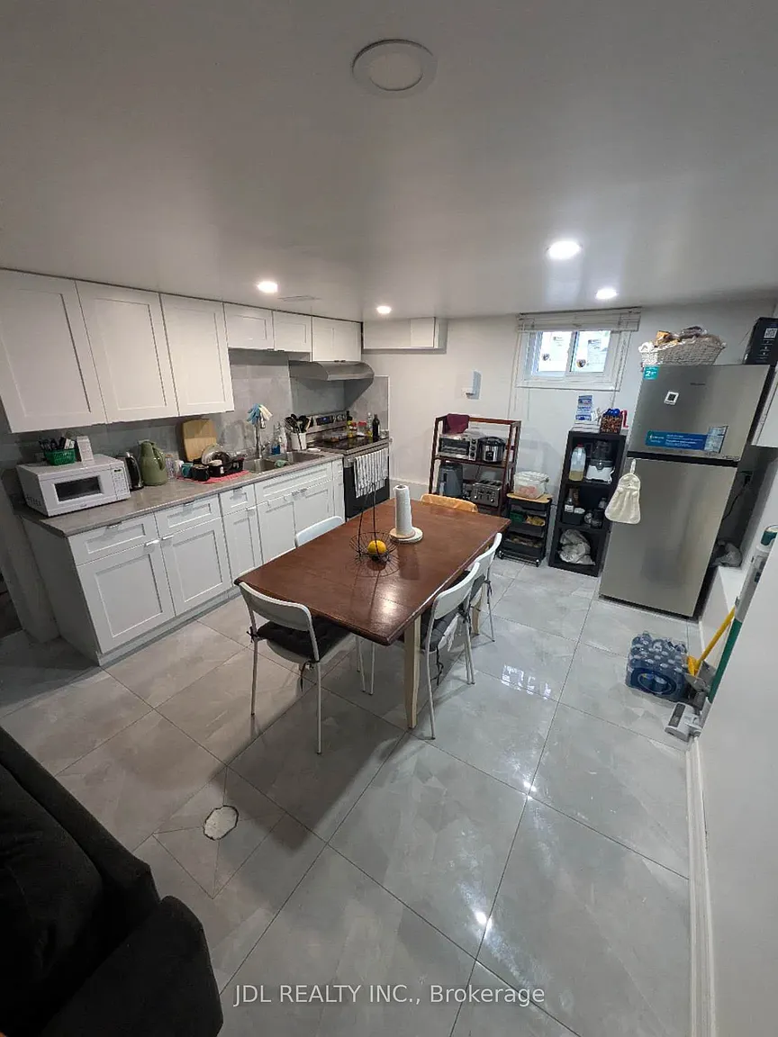 345 Centre St E #Basement photo 1