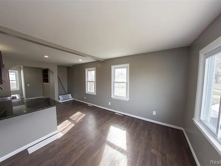55 W Coy Ave — Photo 11