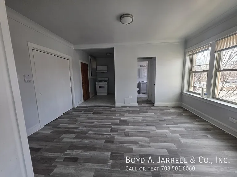 10855 S Vernon Ave #109-55-2W — Photo 4
