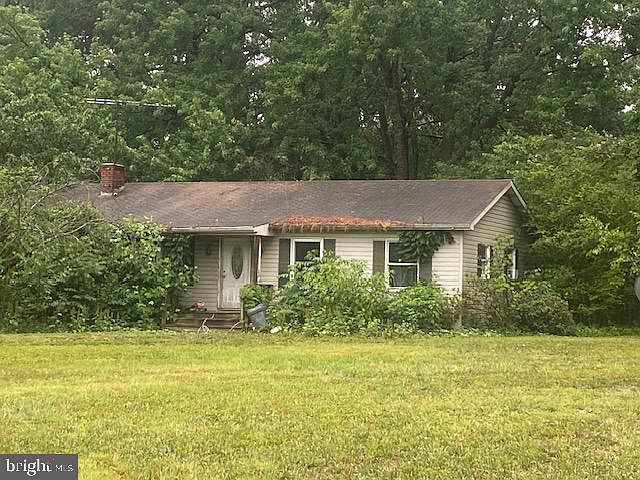 2nd image of 22971 Tuckahoe Springs Dr