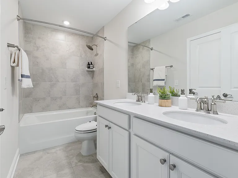 Non-master full-bathroom