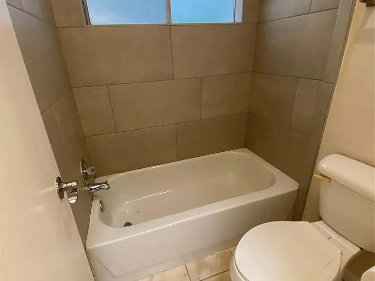 33 N Rain Forest Ct — Photo 14