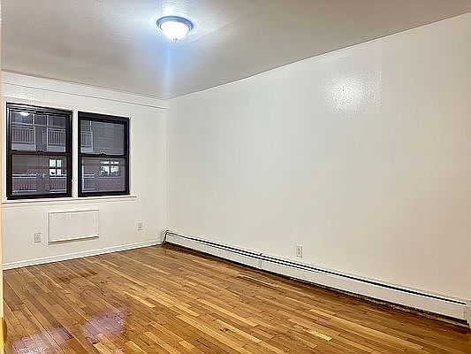 4th image of 42-31 Gleane St #1