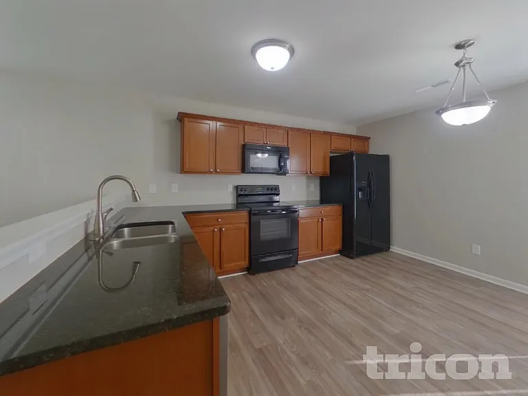9638 Hanberry Blvd — Photo 6