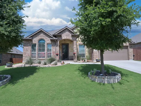3614 Brighton Dr, Midlothian, TX 76065