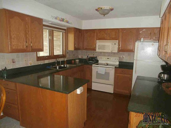 2nd image of 8310 Argyle Dr