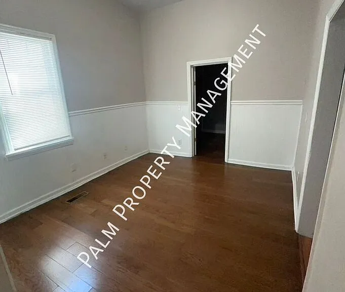 613 E Duffy St #A — Photo 6