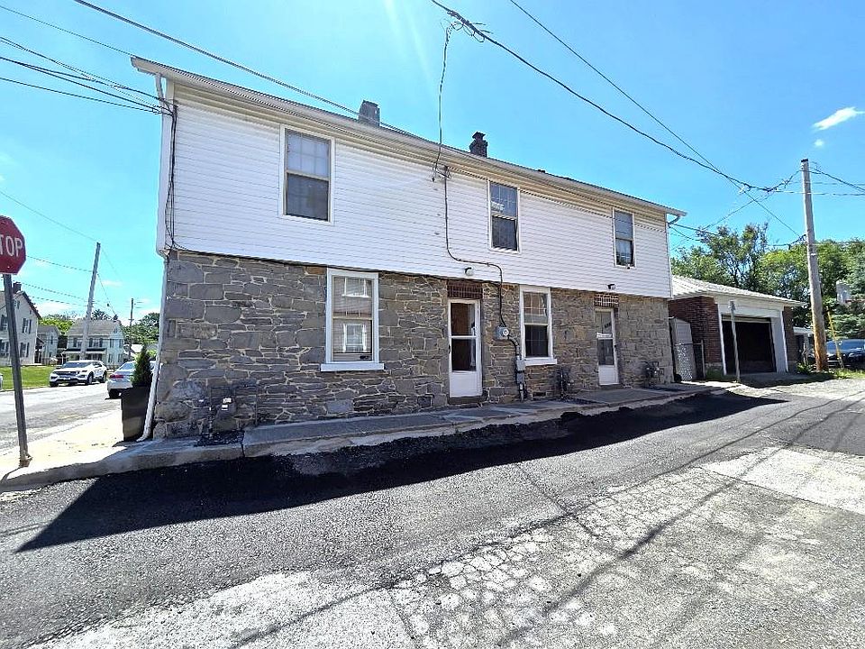 1st image of 526-528 Pearl St #526-1/2-528