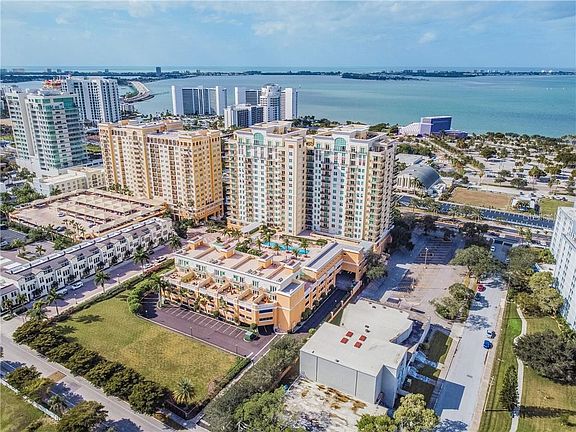 3rd image of 800 N Tamiami Trl Unit 201
